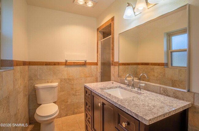 Building Photo - 3102 Hillsdale St