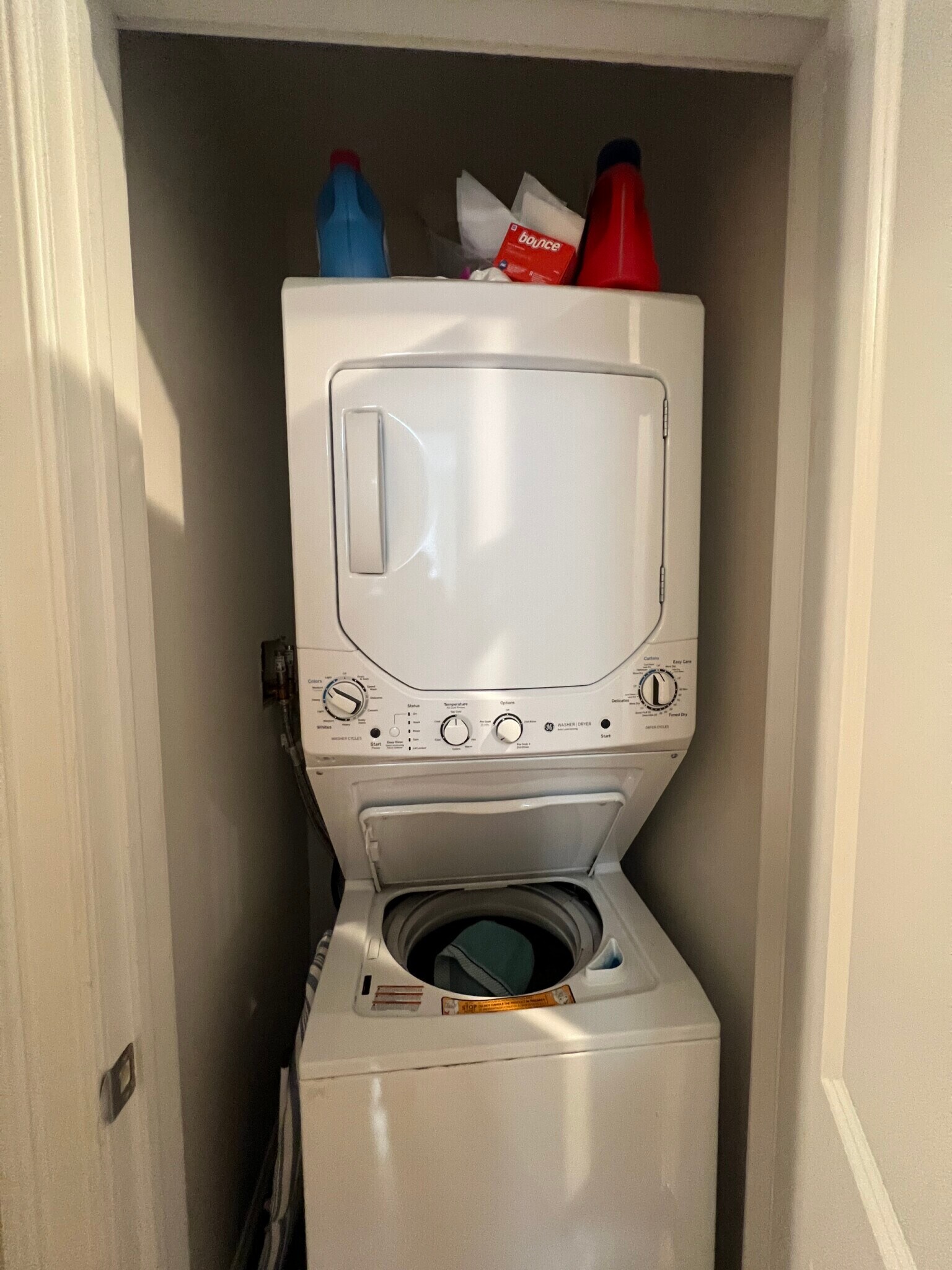 Building Photo - 222 River St