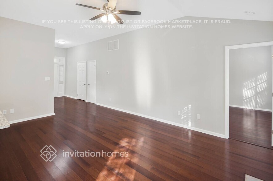 Building Photo - 9102 Eaker Ct