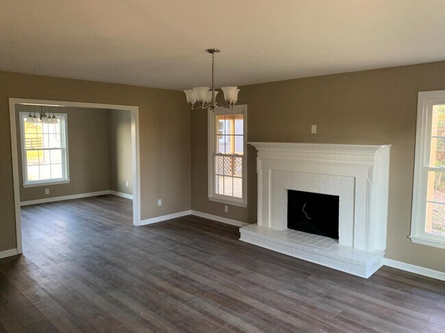 Building Photo - 5752 Paris Pike