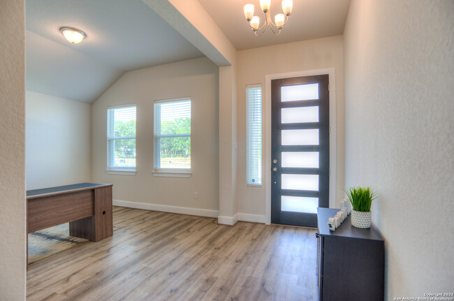 Building Photo - 118 Cordova-