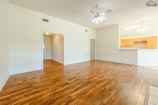 Building Photo - 6017 Van Dorn Dr