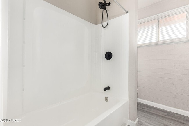 Building Photo - 405 S Priest Dr