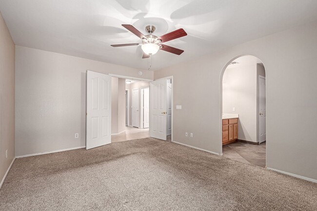 Building Photo - Single Level Pool Home Available Now