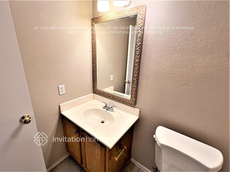 Building Photo - 13232 W Watson Ln