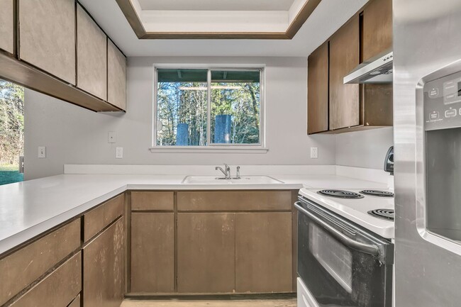 Building Photo - Quiet and Ready Rambler