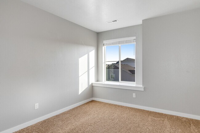 Building Photo - Modern 4-Bedroom Home in Meridian – Spacious Layout + Great Location