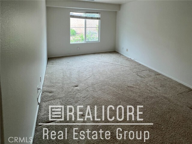 Building Photo - 15806 Rock Point Ln