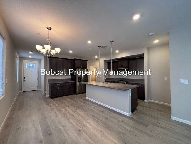 Building Photo - 860 Furlong Dr