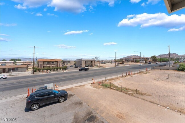 Building Photo - 5689 E Lake Mead Blvd