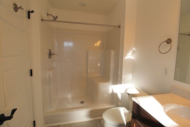 Building Photo - Brand New Luxury 4-Bedroom Townhome with a garage at The Townes at Congers Creek – Phase 3