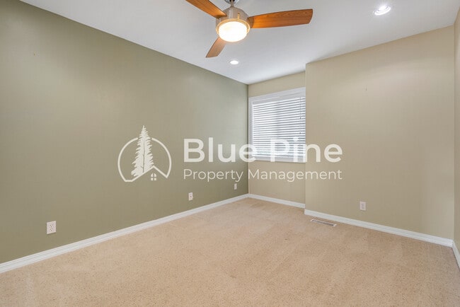 Building Photo - 3635 Tuscany Dr