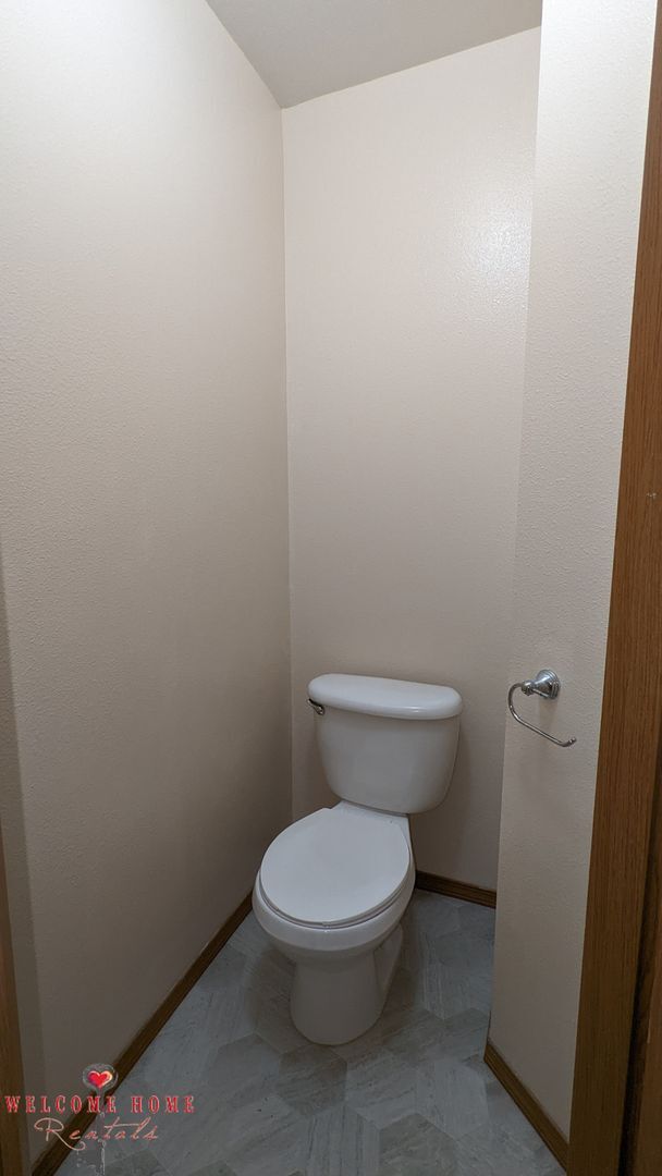 Building Photo - The amenities of an apartment community in...