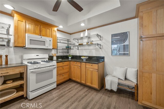 Building Photo - 8180 Manitoba St