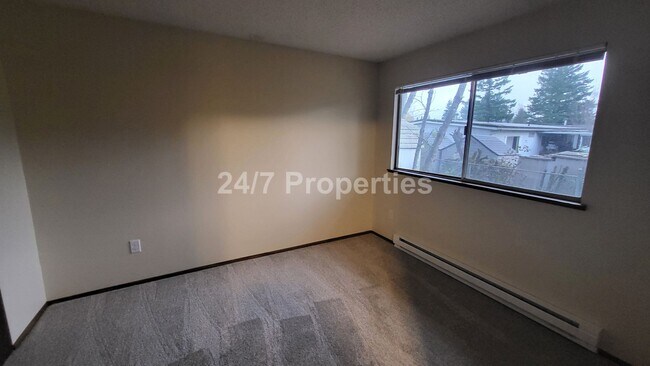 Building Photo - 2024-760MF