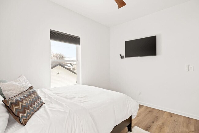 Building Photo - 35 Keystone Ave