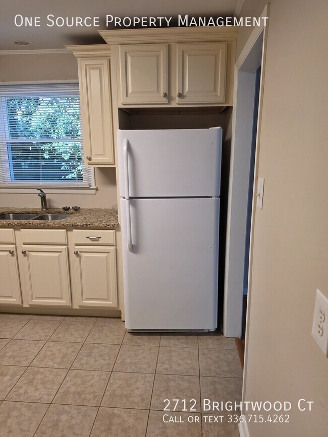 Building Photo - 2712 Brightwood Ct