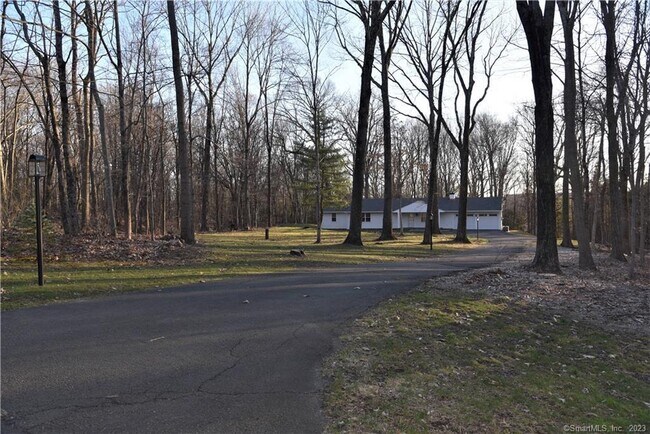 Building Photo - 32 Deer Hill Rd