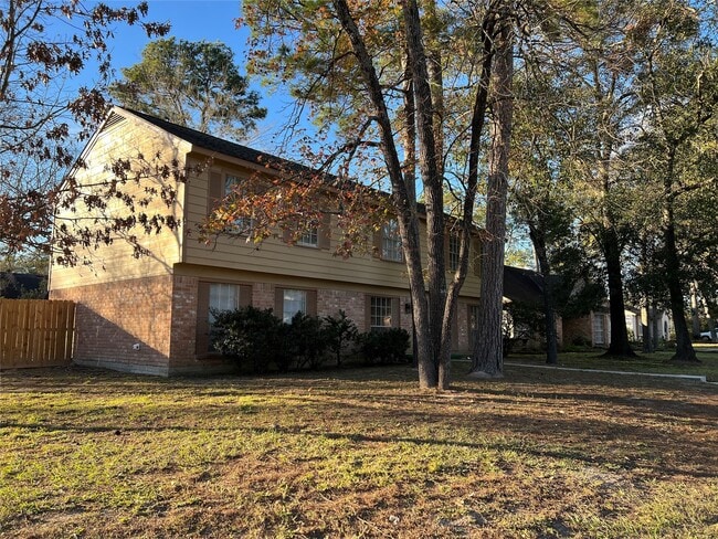 Building Photo - 28801 Holly Hill Dr