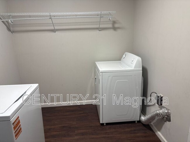 Building Photo - 2401 Boykin Rd