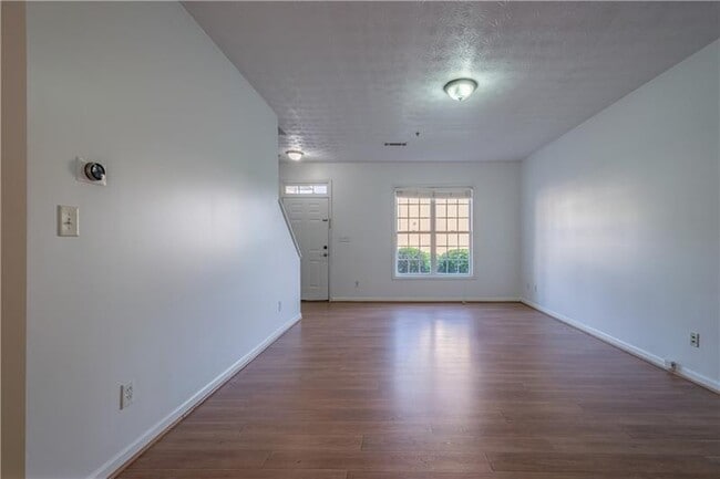 Building Photo - 2432 Avery Park Ct