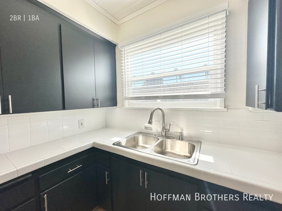 Building Photo - 1133 Westmoreland Ave