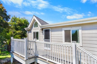 Building Photo - 155 Mesa Dr