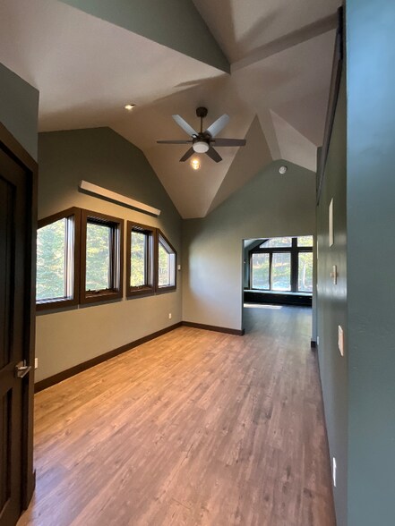 Building Photo - 245 Twin Bridges Rd