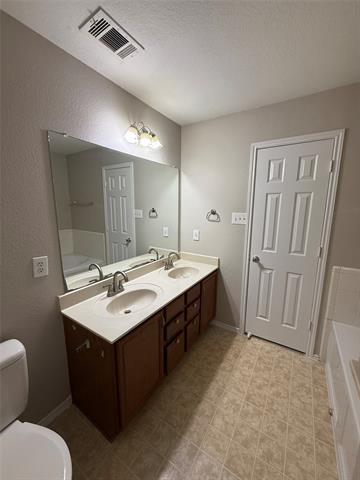 Building Photo - 8614 Mountain Bluff Ln