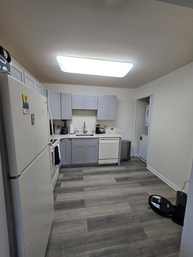 Building Photo - 5701 Lavender Plaza