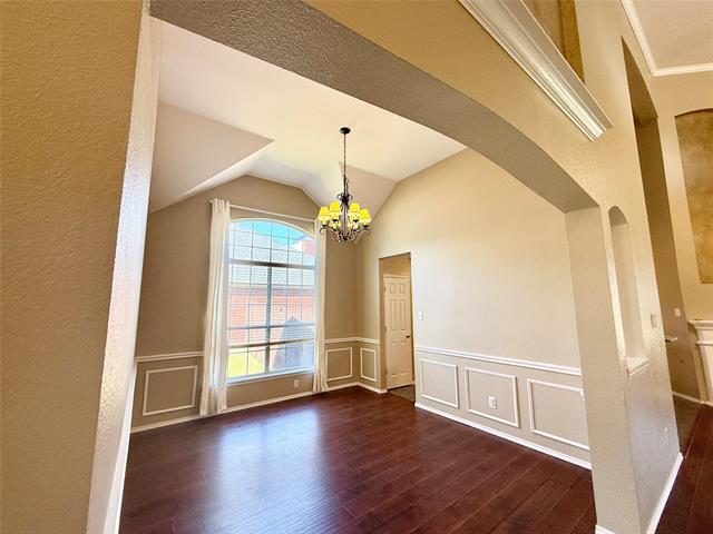 Building Photo - 5828 Southmoor Ln