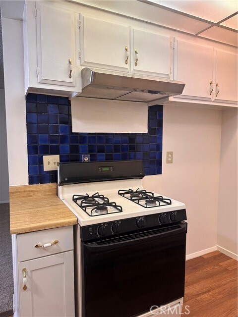 Building Photo - 1350 W Lambert Rd