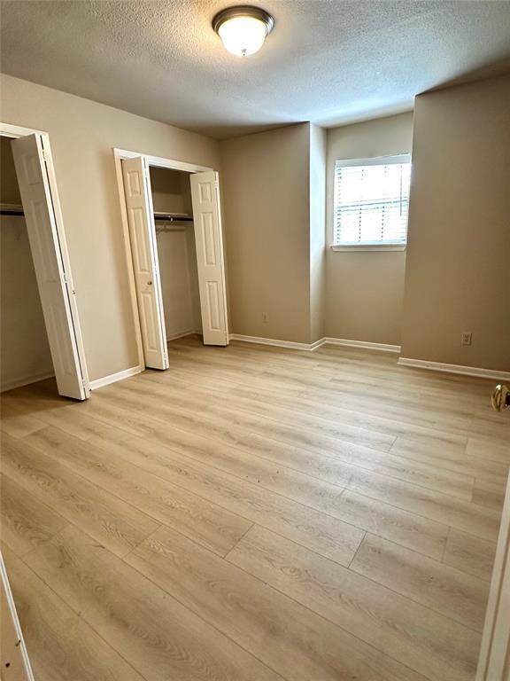 Building Photo - 9006 Balcones Club Dr