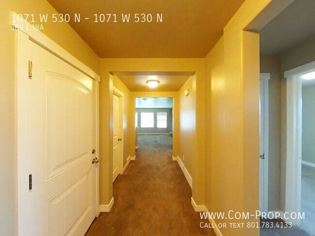 Building Photo - 1071 W 530 N