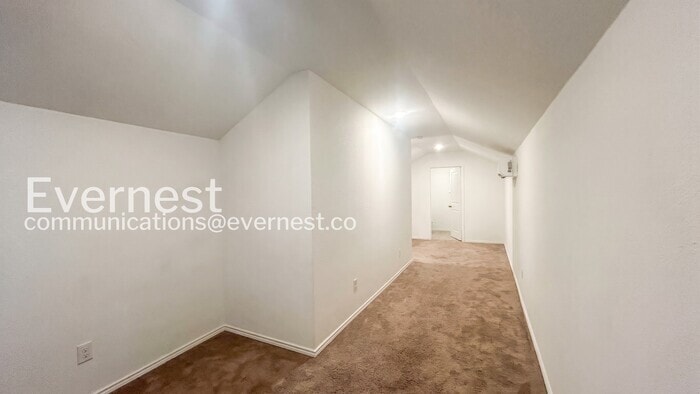Building Photo - 7037 Elm Cv