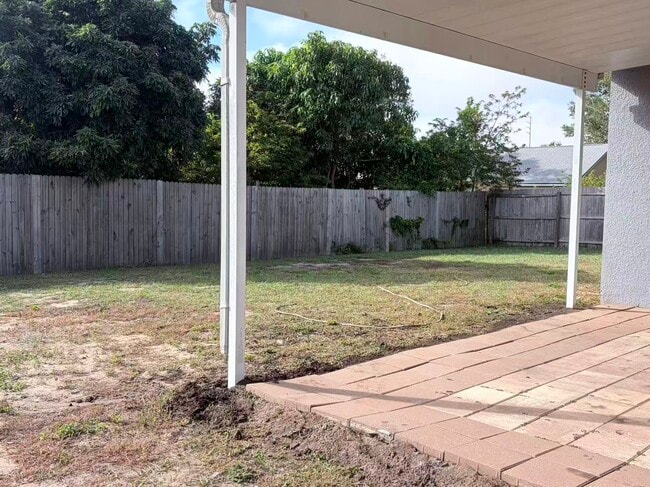 Building Photo - 404 Bluff Pass Dr