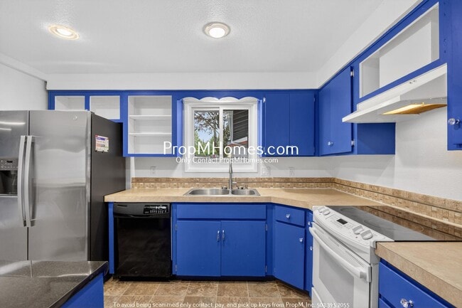 Building Photo - Three Bedroom Escape in Oregon City!