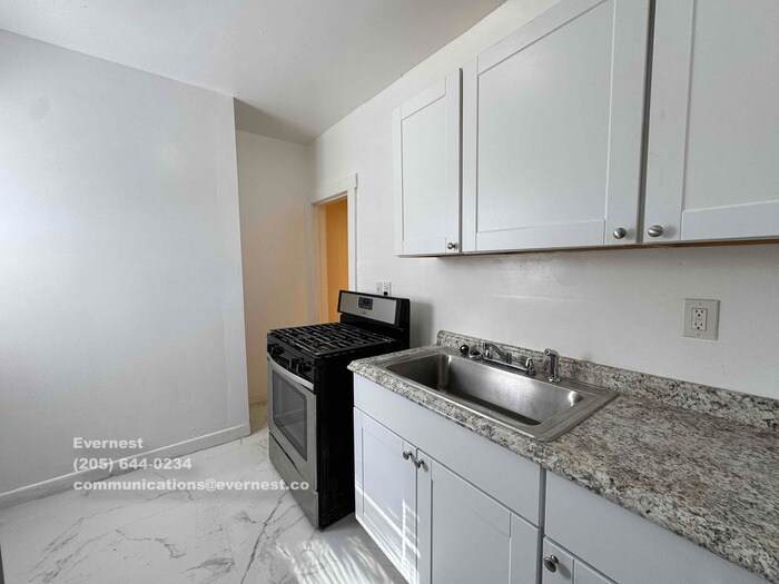 Building Photo - 5054 Linsdale St