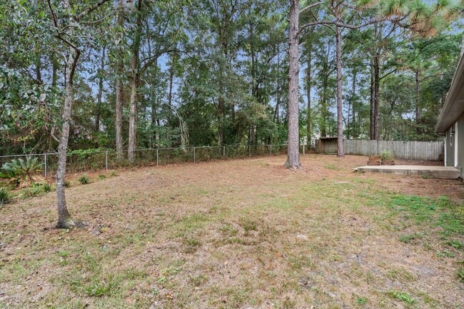 Building Photo - 218 Ridgewood Dr