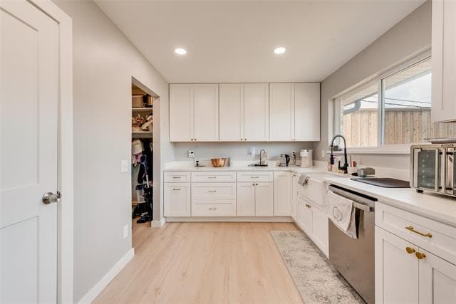 Building Photo - 4525 Ancilla Dr