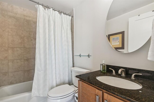 Building Photo - 762 S Village Cir