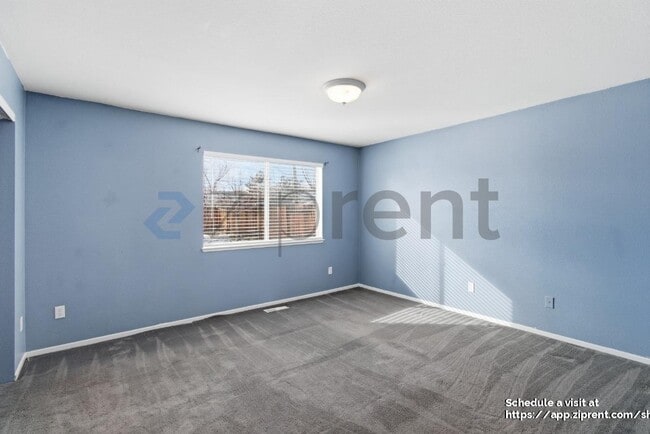 Building Photo - 6240 Klikitat Ct