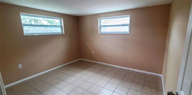 Building Photo - 5305 Hawk Dr