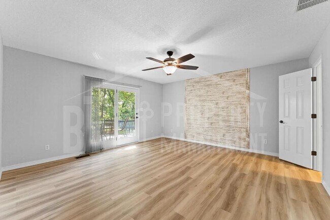 Building Photo - 185 Eagle Pointe Dr
