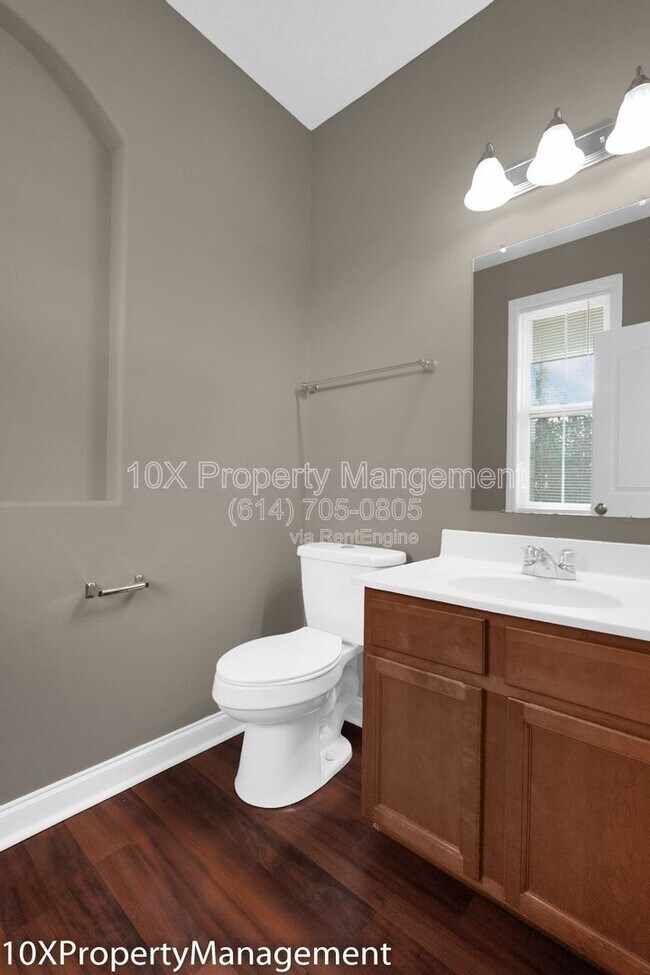 Building Photo - 3056 Melville St