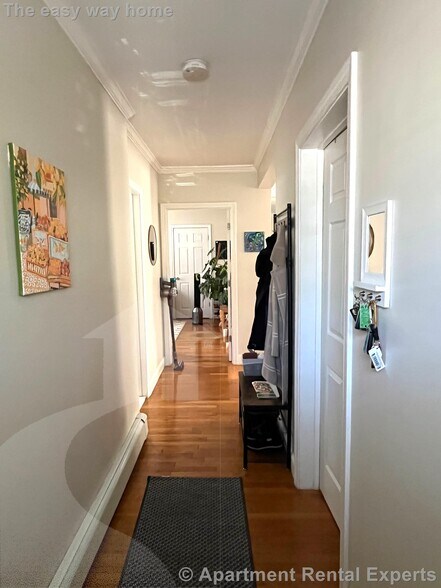 Building Photo - 22 Rice St