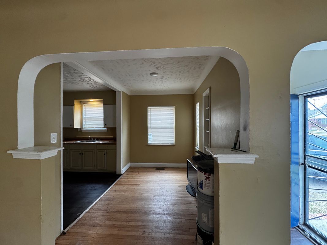 Building Photo - 19164 Westphalia St