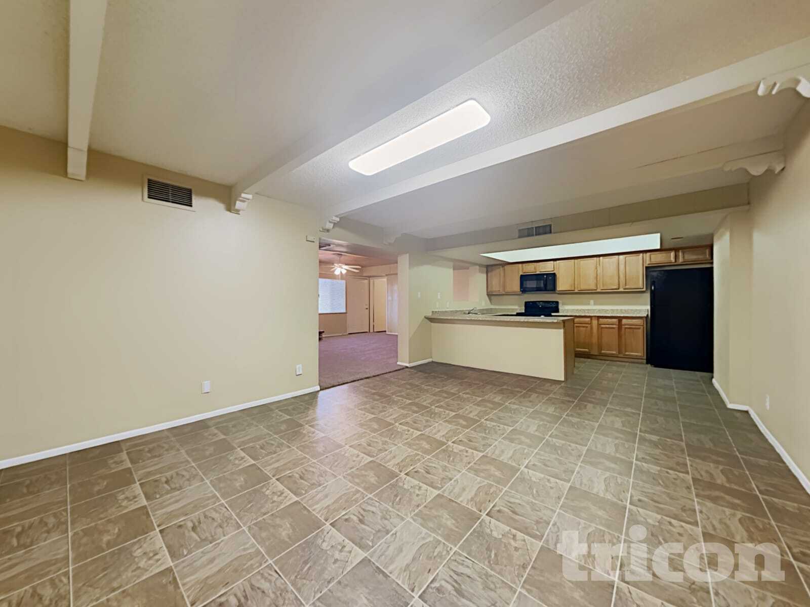 Building Photo - 6258 W Wolf St