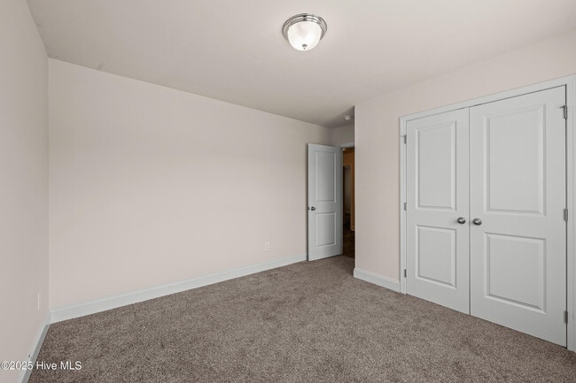 Building Photo - 135 Permeta Dr