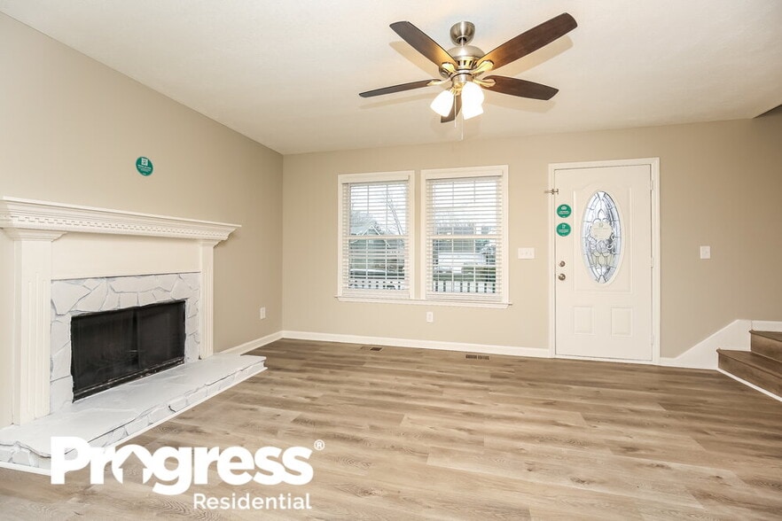 Building Photo - 403 Waters Edge Ln